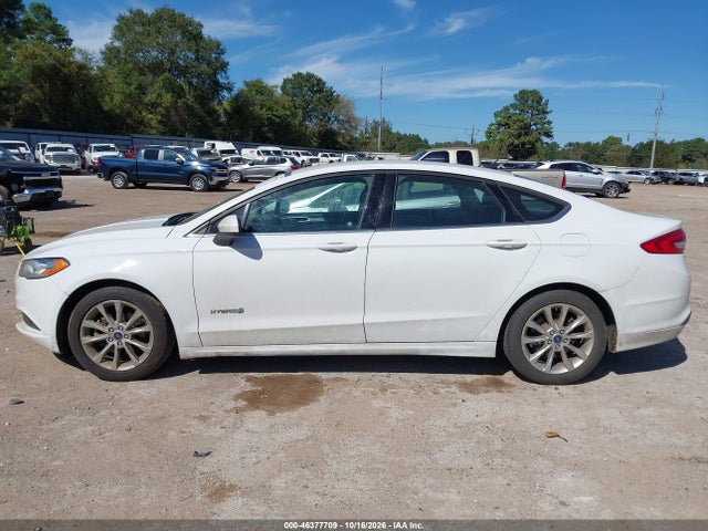 Auction sale of the 2017 Ford Fusion Hybrid Se, vin: 3FA6P0LUXHR287305, lot number: 46377709