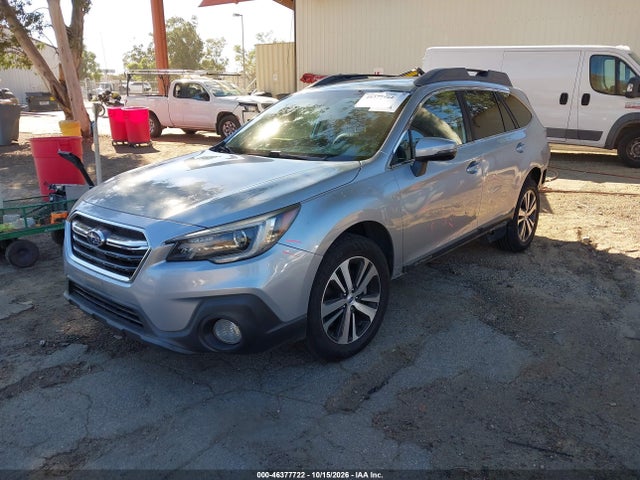 Subaru Outback 2.5i Limited 2018 4S4BSANC0J3384482 Image 2