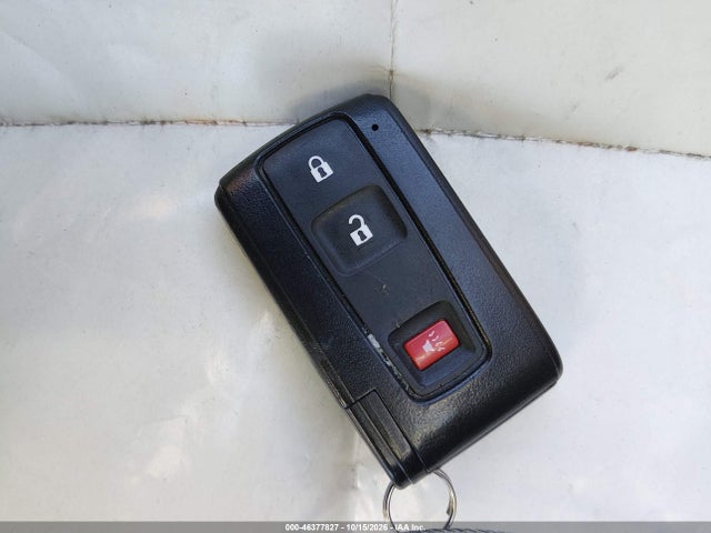 2005 Toyota Prius მანქანა იყიდება აუქციონზე, vin: JTDKB20U653002598, აუქციონის ნომერი: 46377827