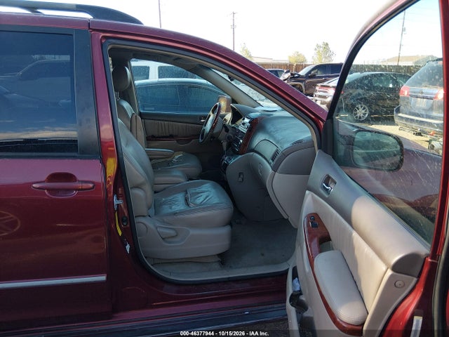 46377944 :رقم المزاد ، 5TDBA22C34S010257 vin ، 2004 Toyota Sienna Xle Limited مزاد بيع