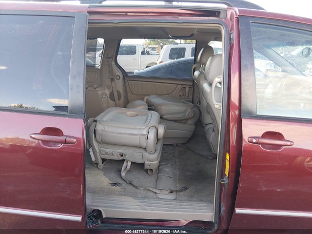 46377944 :رقم المزاد ، 5TDBA22C34S010257 vin ، 2004 Toyota Sienna Xle Limited مزاد بيع