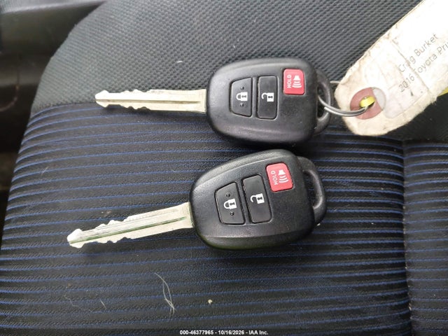 46377965 :رقم المزاد ، JTDKDTB3XG1118955 vin ، 2016 Toyota Prius C Two مزاد بيع