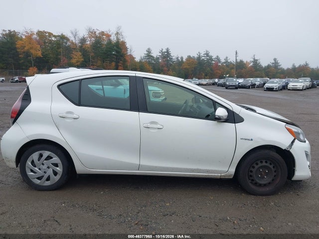 46377965 :رقم المزاد ، JTDKDTB3XG1118955 vin ، 2016 Toyota Prius C Two مزاد بيع