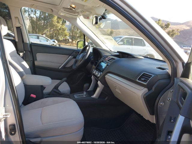 Subaru Forester 2.5i Premium 2016 JF2SJAGC4GH514622 Image 5
