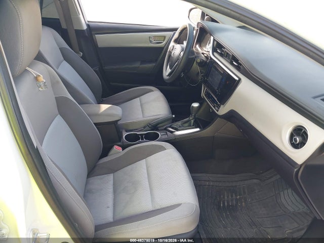 Toyota COROLLA LE 2018 5YFBURHEXJP805979 Image 5