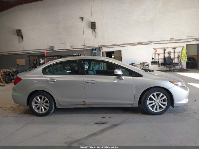 Продажа на аукционе авто 2012 Honda Civic Ex, vin: 2HGFB2F81CH327389, номер лота: 46378143