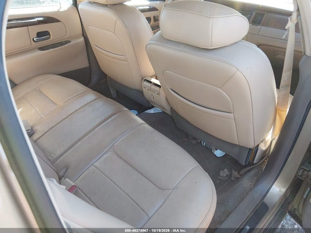 Продажа на аукционе авто 1998 Lincoln Town Car Signature, vin: 1LNFM82W0WY618004, номер лота: 46378967