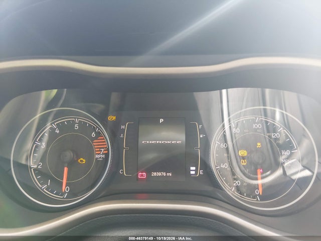 2016 Jeep Cherokee Latitude მანქანა იყიდება აუქციონზე, vin: 1C4PJLCB5GW351763, აუქციონის ნომერი: 46379149