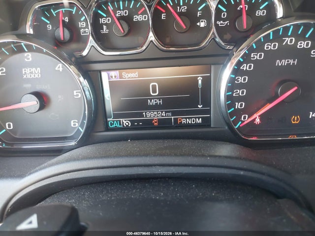 46379640 :رقم المزاد ، 1GNSCJKC4FR602781 vin ، 2015 Chevrolet Suburban 1500 Lt مزاد بيع