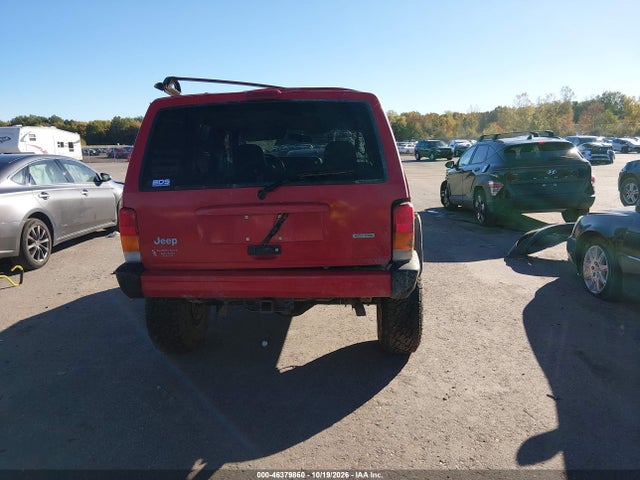 2001 Jeep Cherokee Sport მანქანა იყიდება აუქციონზე, vin: 1J4FF48S31L617330, აუქციონის ნომერი: 46379860