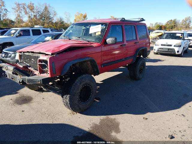 2001 Jeep Cherokee Sport მანქანა იყიდება აუქციონზე, vin: 1J4FF48S31L617330, აუქციონის ნომერი: 46379860