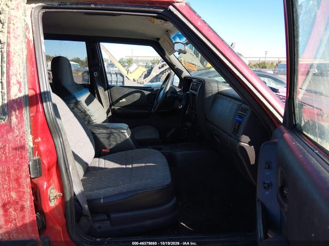 2001 Jeep Cherokee Sport მანქანა იყიდება აუქციონზე, vin: 1J4FF48S31L617330, აუქციონის ნომერი: 46379860