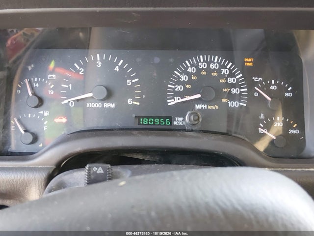 2001 Jeep Cherokee Sport მანქანა იყიდება აუქციონზე, vin: 1J4FF48S31L617330, აუქციონის ნომერი: 46379860