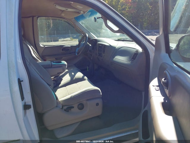 Продаж на аукціоні авто 2002 Ford F-150 Lariat/xl/xlt, vin: 1FTRX18W62KA29947, номер лоту: 46379941