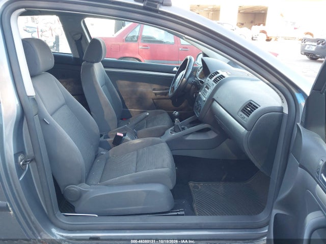 2008 Volkswagen Rabbit S მანქანა იყიდება აუქციონზე, vin: WVWAB71K88W214573, აუქციონის ნომერი: 46380131