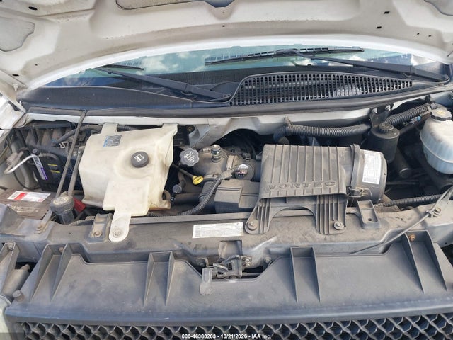 46380203 :رقم المزاد ، 1GBJG31U531218067 vin ، 2003 Chevrolet Express Cutaway Base W/c7l/c7n مزاد بيع