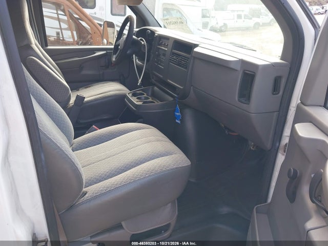 46380203 :رقم المزاد ، 1GBJG31U531218067 vin ، 2003 Chevrolet Express Cutaway Base W/c7l/c7n مزاد بيع