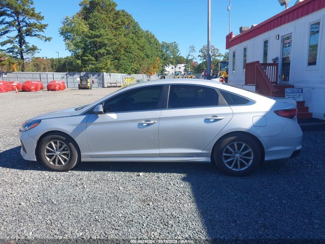 46380204 :رقم المزاد ، 5NPE24AA0KH775838 vin ، 2019 Hyundai Sonata Eco مزاد بيع