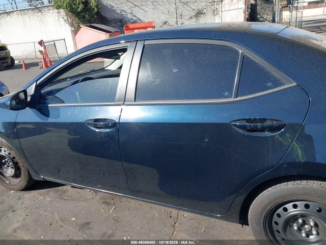 2017 Toyota Corolla Le მანქანა იყიდება აუქციონზე, vin: 5YFBURHE8HP718852, აუქციონის ნომერი: 46380450