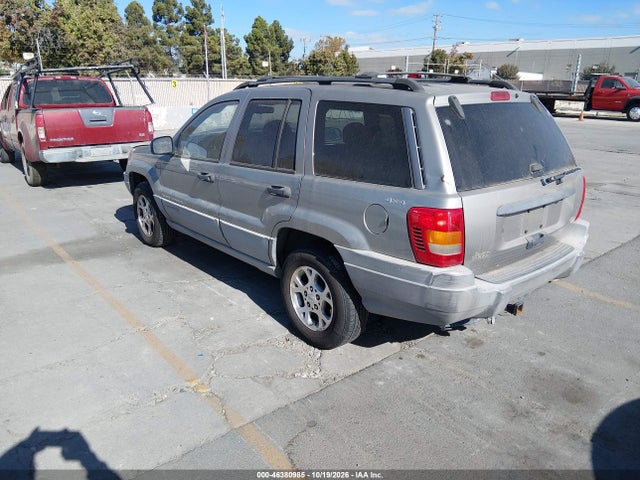 2000 Jeep Grand Cherokee Laredo მანქანა იყიდება აუქციონზე, vin: 1J4GW48N4YC348666, აუქციონის ნომერი: 46380985