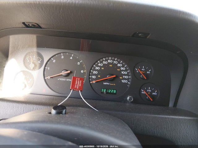 2000 Jeep Grand Cherokee Laredo მანქანა იყიდება აუქციონზე, vin: 1J4GW48N4YC348666, აუქციონის ნომერი: 46380985