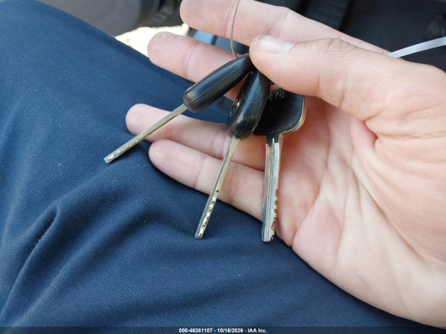 46381107 :رقم المزاد ، 2T1BR32EX6C684854 vin ، 2006 Toyota Corolla Ce مزاد بيع