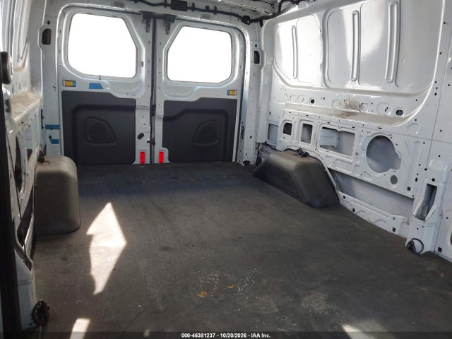 2015 Ford Transit-250 მანქანა იყიდება აუქციონზე, vin: 1FTNR2ZMXFKA37275, აუქციონის ნომერი: 46381237