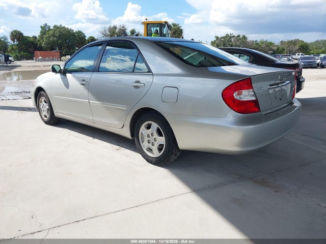 2002 Toyota Camry Le V6 მანქანა იყიდება აუქციონზე, vin: 4T1BF30K82U006629, აუქციონის ნომერი: 46381394