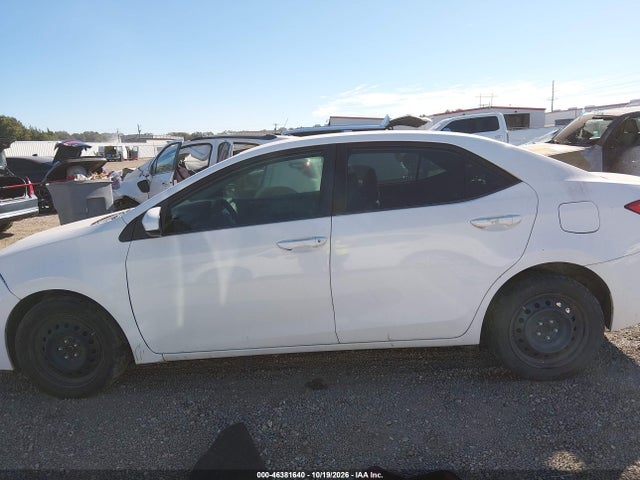 46381640 :رقم المزاد ، 5YFBURHE3GP526303 vin ، 2016 Toyota Corolla Le مزاد بيع