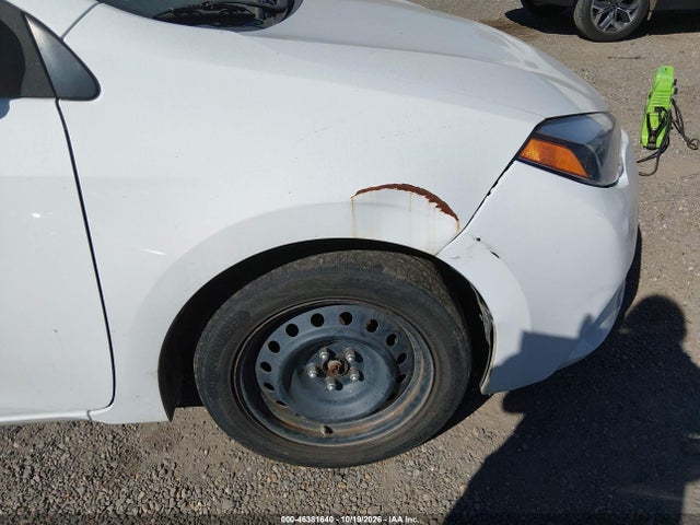 46381640 :رقم المزاد ، 5YFBURHE3GP526303 vin ، 2016 Toyota Corolla Le مزاد بيع