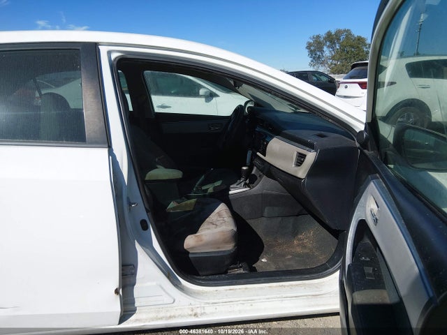 46381640 :رقم المزاد ، 5YFBURHE3GP526303 vin ، 2016 Toyota Corolla Le مزاد بيع