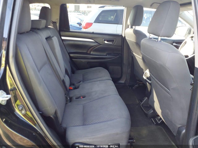 46381856 :رقم المزاد ، 5TDBZRFH7KS986014 vin ، 2019 Toyota Highlander Le مزاد بيع