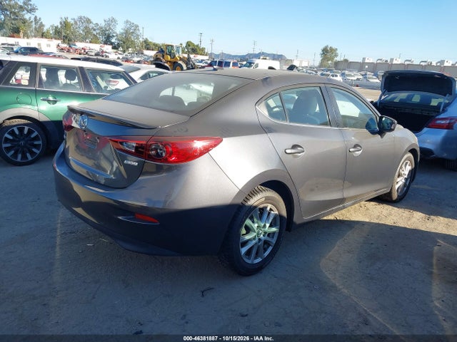 Mazda Mazda3 I Touring 2016 JM1BM1W76G1347117 Image 4