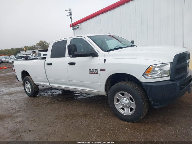 Продажа на аукционе авто 2018 Ram 3500 Tradesman  4x4 8' Box, vin: 3C63R3GTXJG285251, номер лота: 46381962