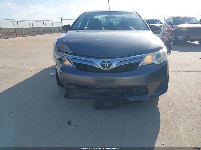 2014 Toyota Camry Le მანქანა იყიდება აუქციონზე, vin: 4T4BF1FK7ER343539, აუქციონის ნომერი: 46382091