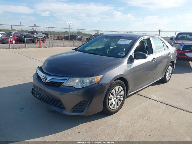 2014 Toyota Camry Le მანქანა იყიდება აუქციონზე, vin: 4T4BF1FK7ER343539, აუქციონის ნომერი: 46382091