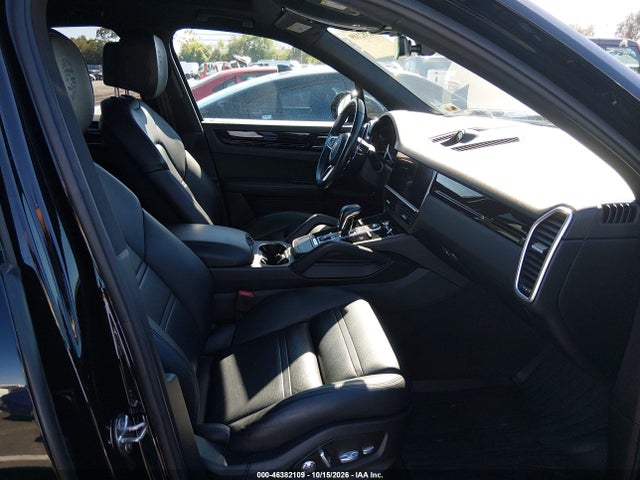 WP1AA2AYXKDA17979 Porsche Cayenne