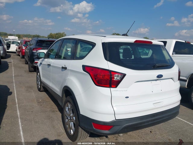2019 Ford Escape S მანქანა იყიდება აუქციონზე, vin: 1FMCU0F73KUA22670, აუქციონის ნომერი: 46382269