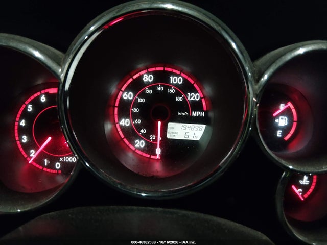46382388 :رقم المزاد ، 2T1LR32E44C175392 vin ، 2004 Toyota Matrix Xr مزاد بيع