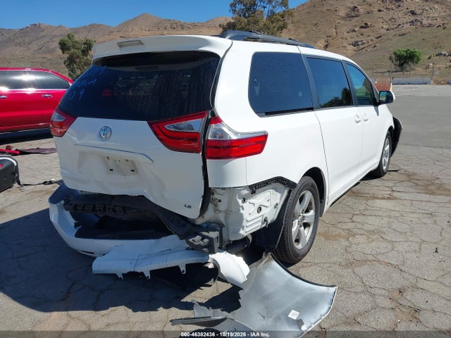 Aukcja sprzedaży 2017 Toyota Sienna Le 8 Passenger, vin: 5TDKZ3DCXHS885367, numer aukcji: 46382436