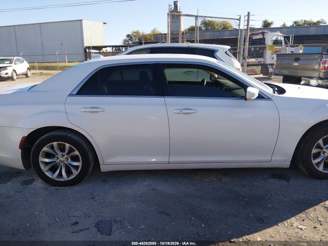 Продажа на аукционе авто 2015 Chrysler 300 Limited, vin: 2C3CCAAG7FH743673, номер лота: 46382595