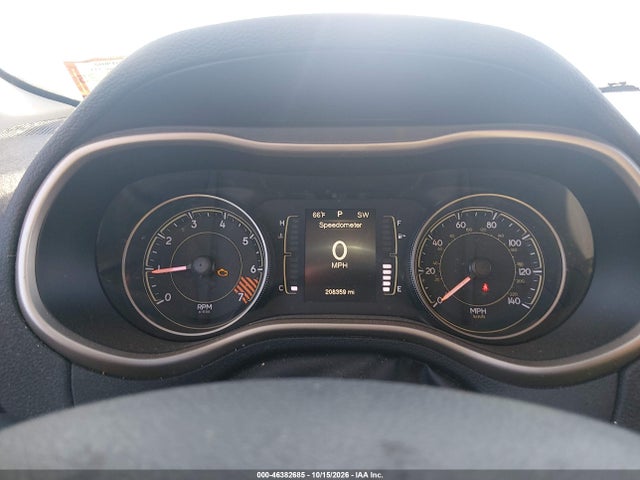 46382685 :رقم المزاد ، 1C4PJMCB2EW164211 vin ، 2014 Jeep Cherokee Latitude مزاد بيع