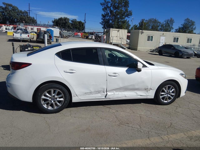 Продажа на аукционе авто 2016 Mazda Mazda3 I Sport, vin: JM1BM1U72G1339020, номер лота: 46382700