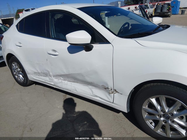 Продажа на аукционе авто 2016 Mazda Mazda3 I Sport, vin: JM1BM1U72G1339020, номер лота: 46382700