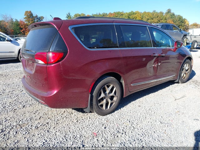 Продажа на аукционе авто 2017 Chrysler Pacifica Touring-l, vin: 2C4RC1BG6HR510109, номер лота: 46382755