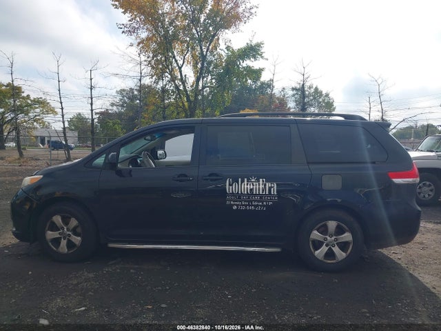 Продаж на аукціоні авто 2014 Toyota Sienna Le V6 8 Passenger, vin: 5TDKK3DC4ES489967, номер лоту: 46382840
