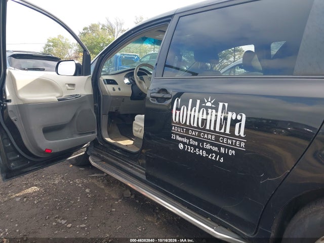 Продаж на аукціоні авто 2014 Toyota Sienna Le V6 8 Passenger, vin: 5TDKK3DC4ES489967, номер лоту: 46382840