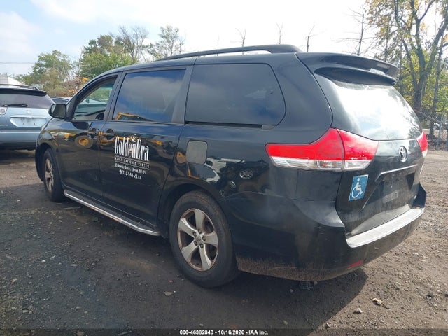 Продаж на аукціоні авто 2014 Toyota Sienna Le V6 8 Passenger, vin: 5TDKK3DC4ES489967, номер лоту: 46382840