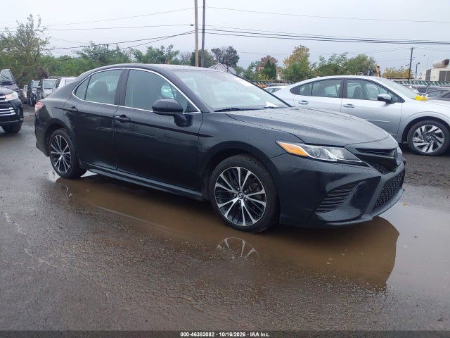 46383082 :رقم المزاد ، 4T1G11AK8LU880116 vin ، 2020 Toyota Camry Se مزاد بيع