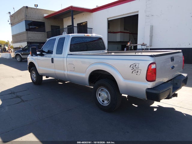 46383161 :رقم المزاد ، 1FT7X2B61FEA15254 vin ، 2015 Ford F-250 Xl مزاد بيع